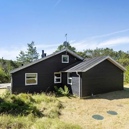 Ferienhaus 4 Star In *