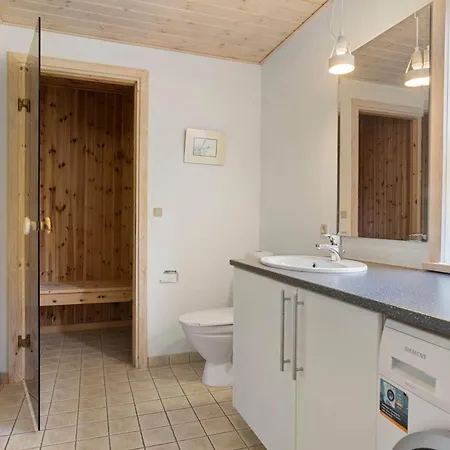 4 Star In *